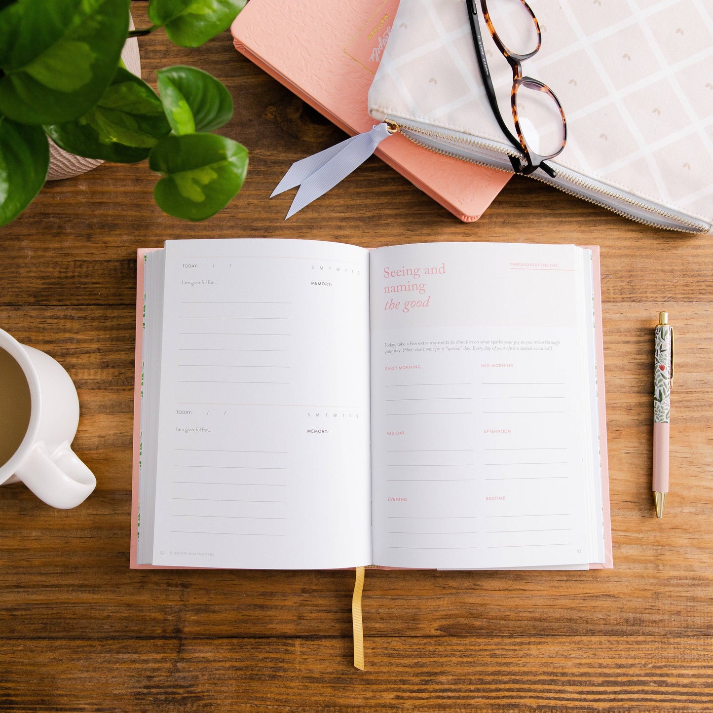 The Daily Grace Co - Gratitude Journal