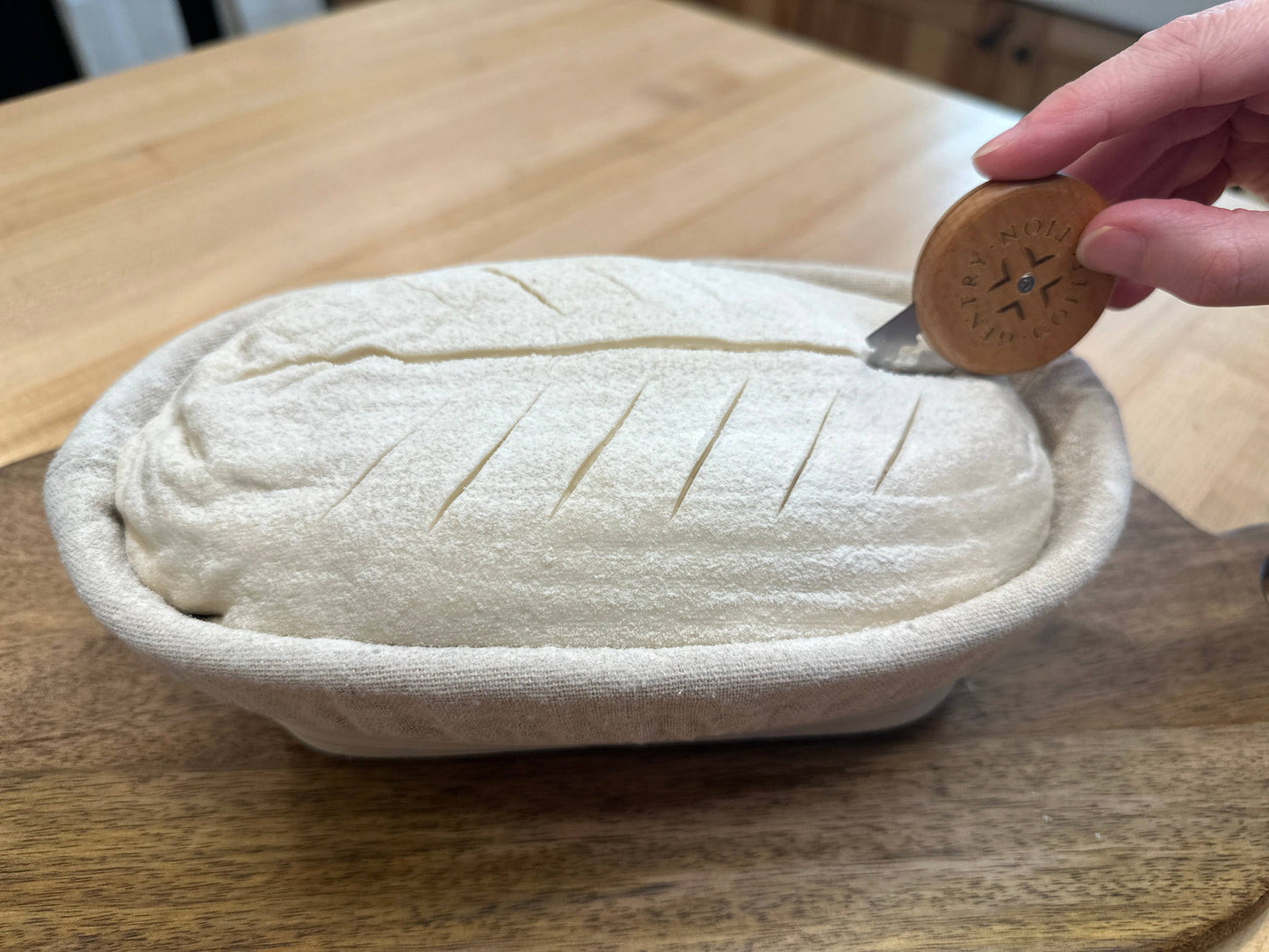 Gentry Collection - Wooden Scoring Lame - Round