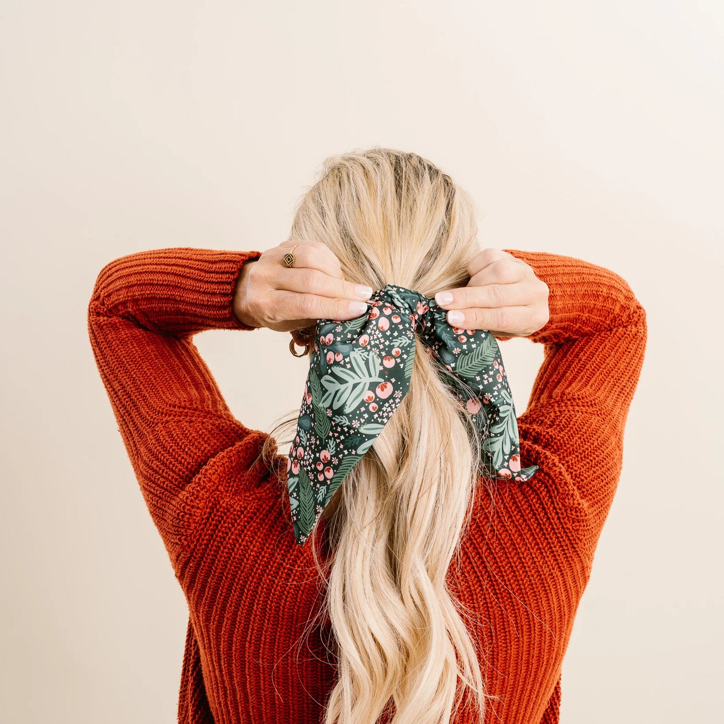 Jelly Baskets with Scarf |