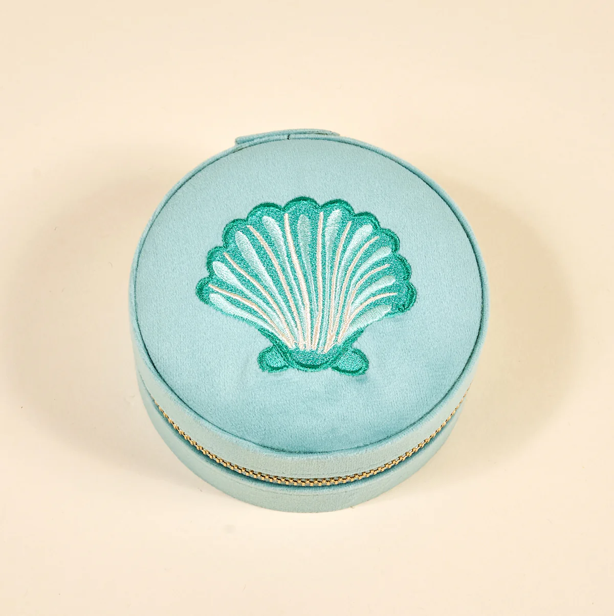 The Darling Effect Round Velvelt Jewlery Case-Seashell