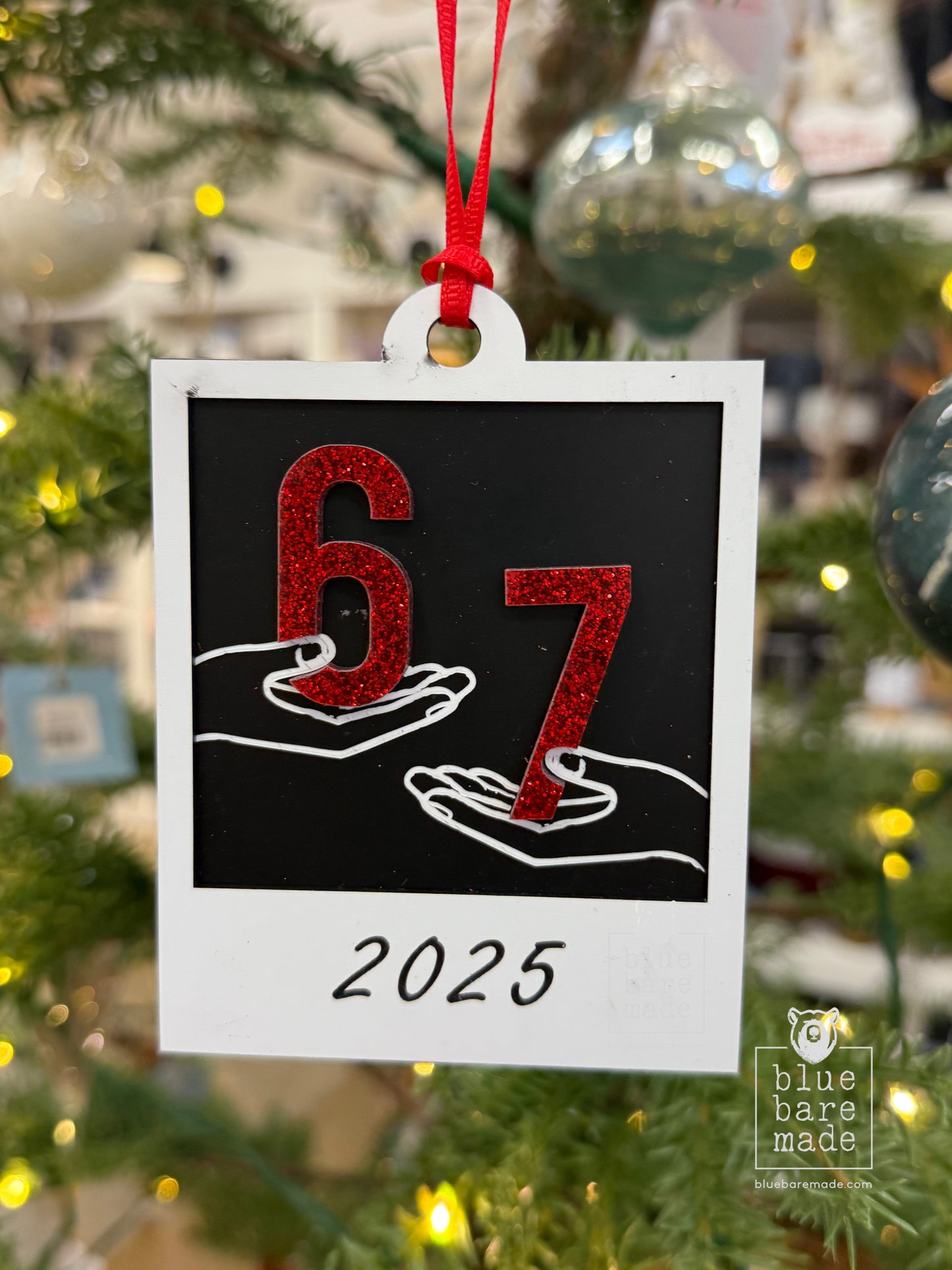 6 7 Christmas Ornaments