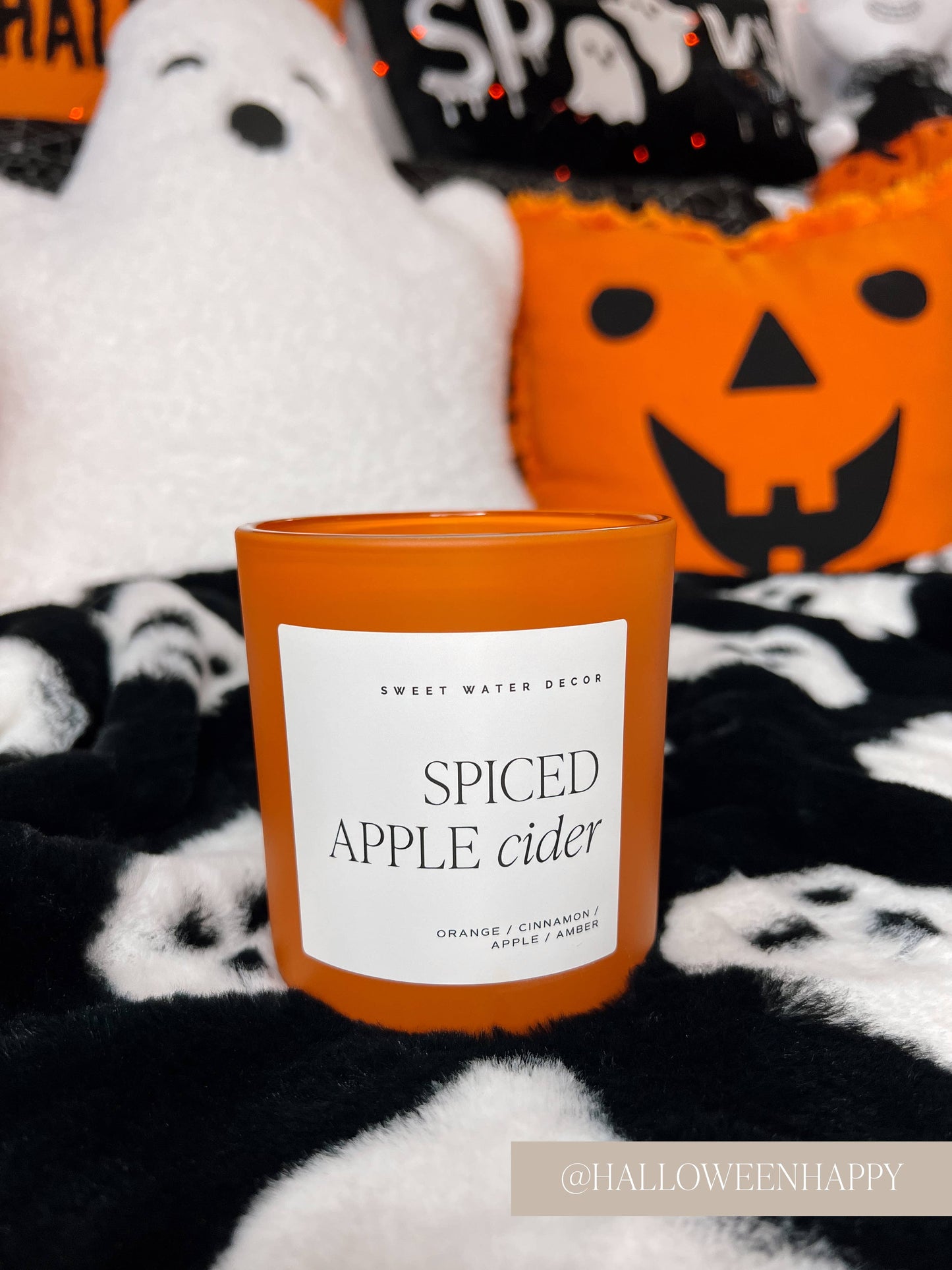 Sweet Water Decor - Spiced Apple Cider 15 oz Soy Candle, Matte Jar - Home Decor