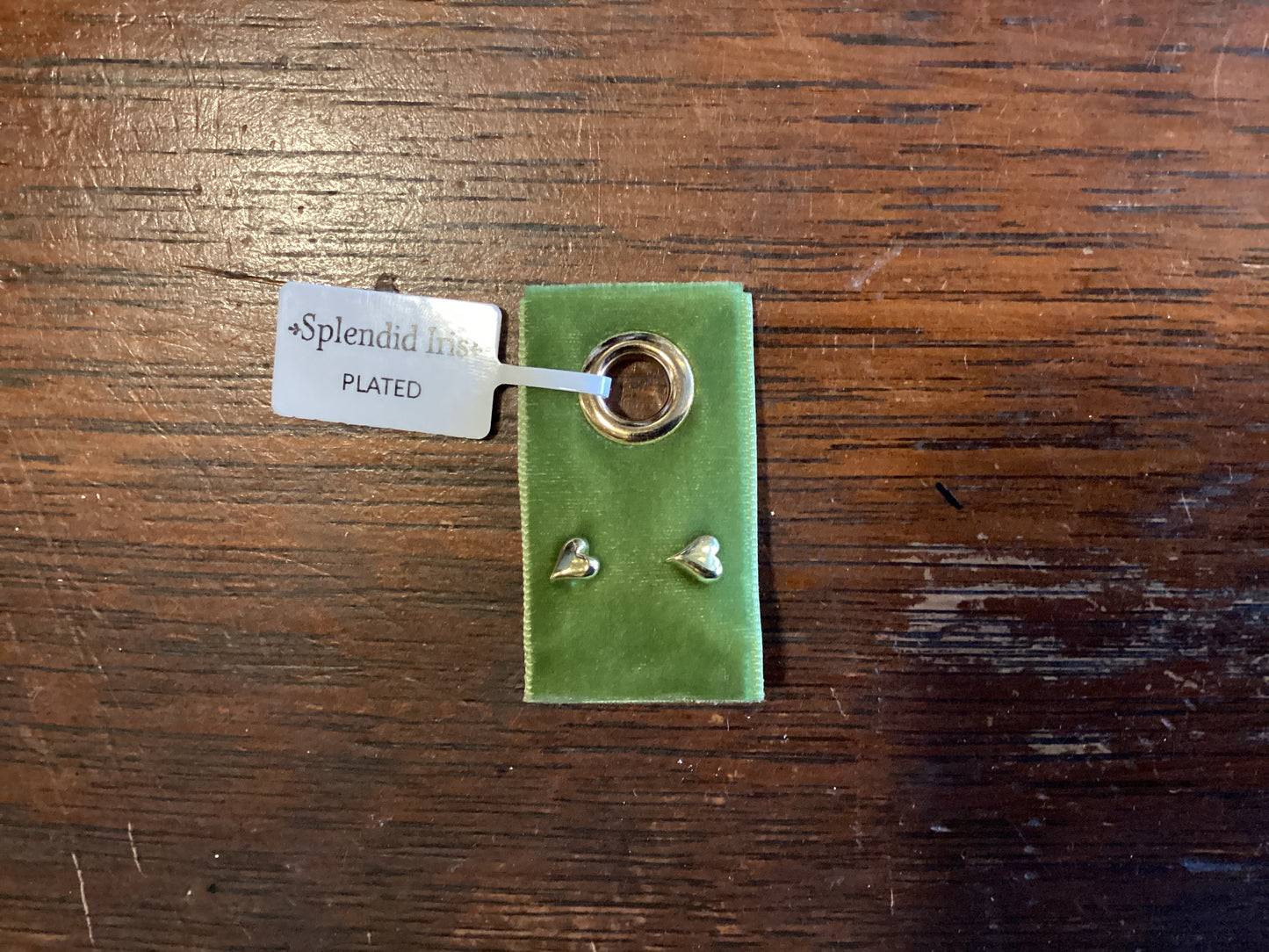 Simple Heart Studs on Velvet Tag | Gold
