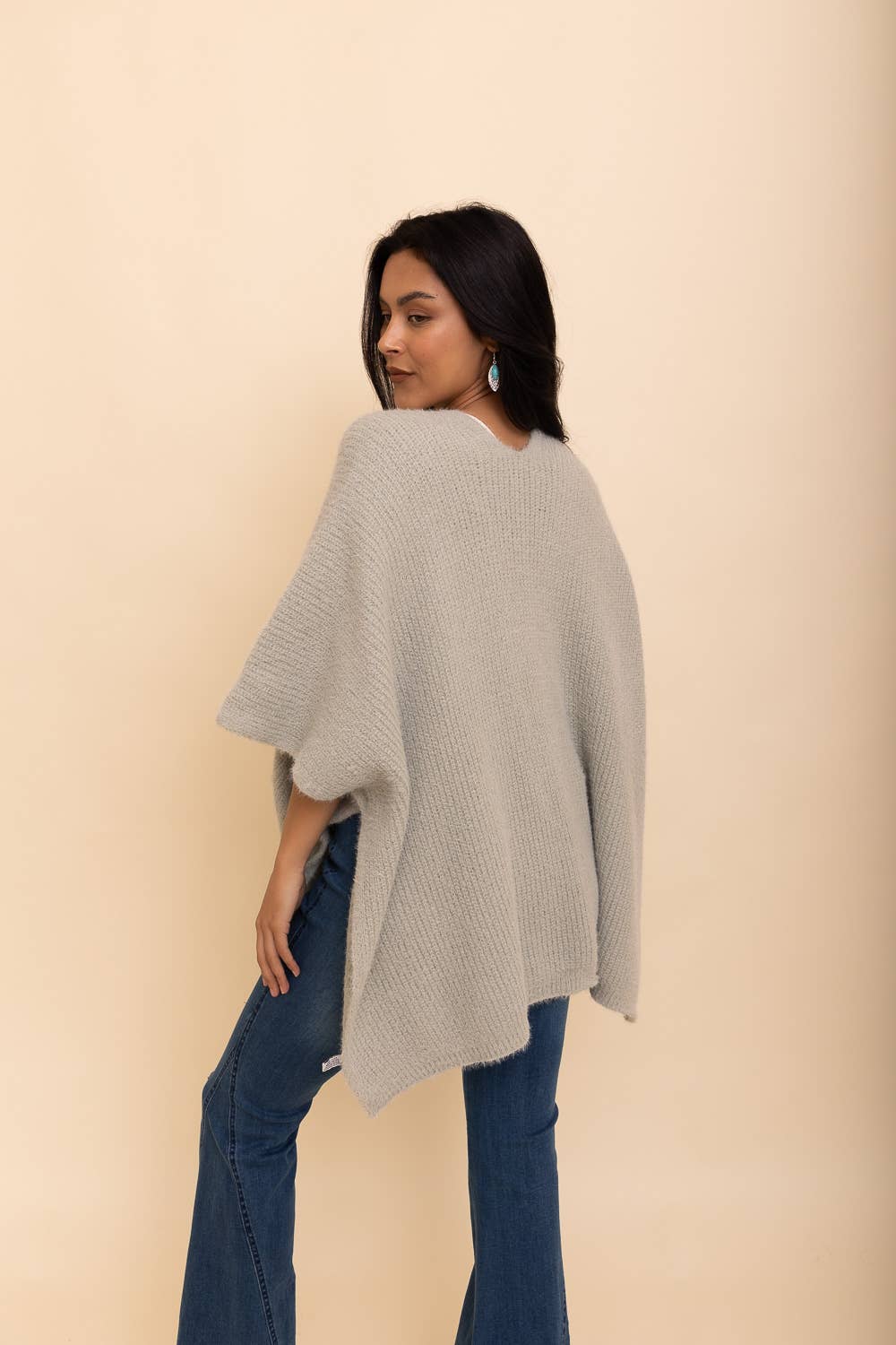 Leto Accessories - Chic Boucle Cozy Cardigan Poncho – Perfect for Fall & Winter