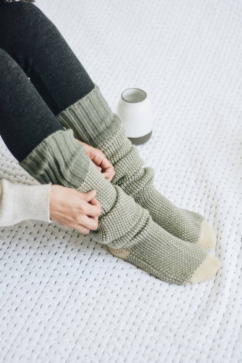 Open Work Two-Tone Lounge Socks: Oatmeal