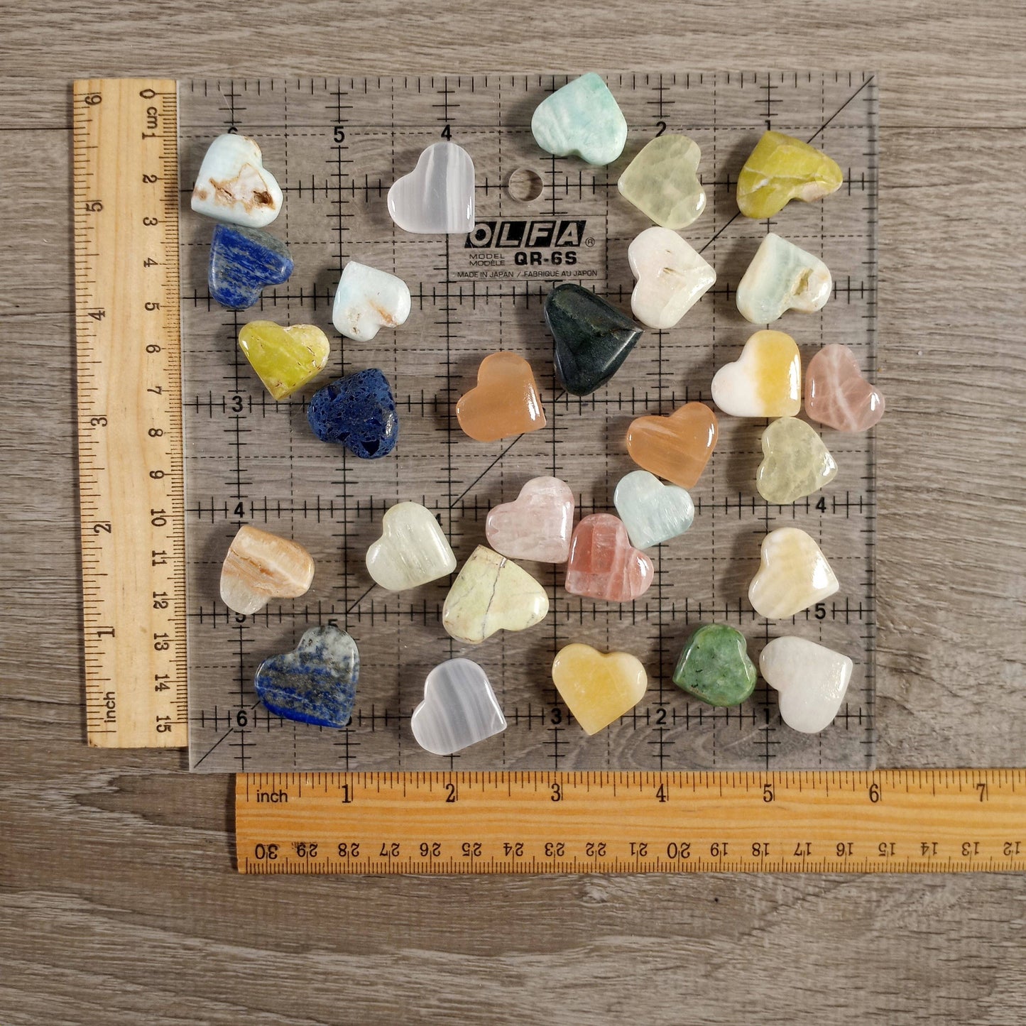 Small Hand-Carved Gemstone Hearts – Wholesale Crystal Heart