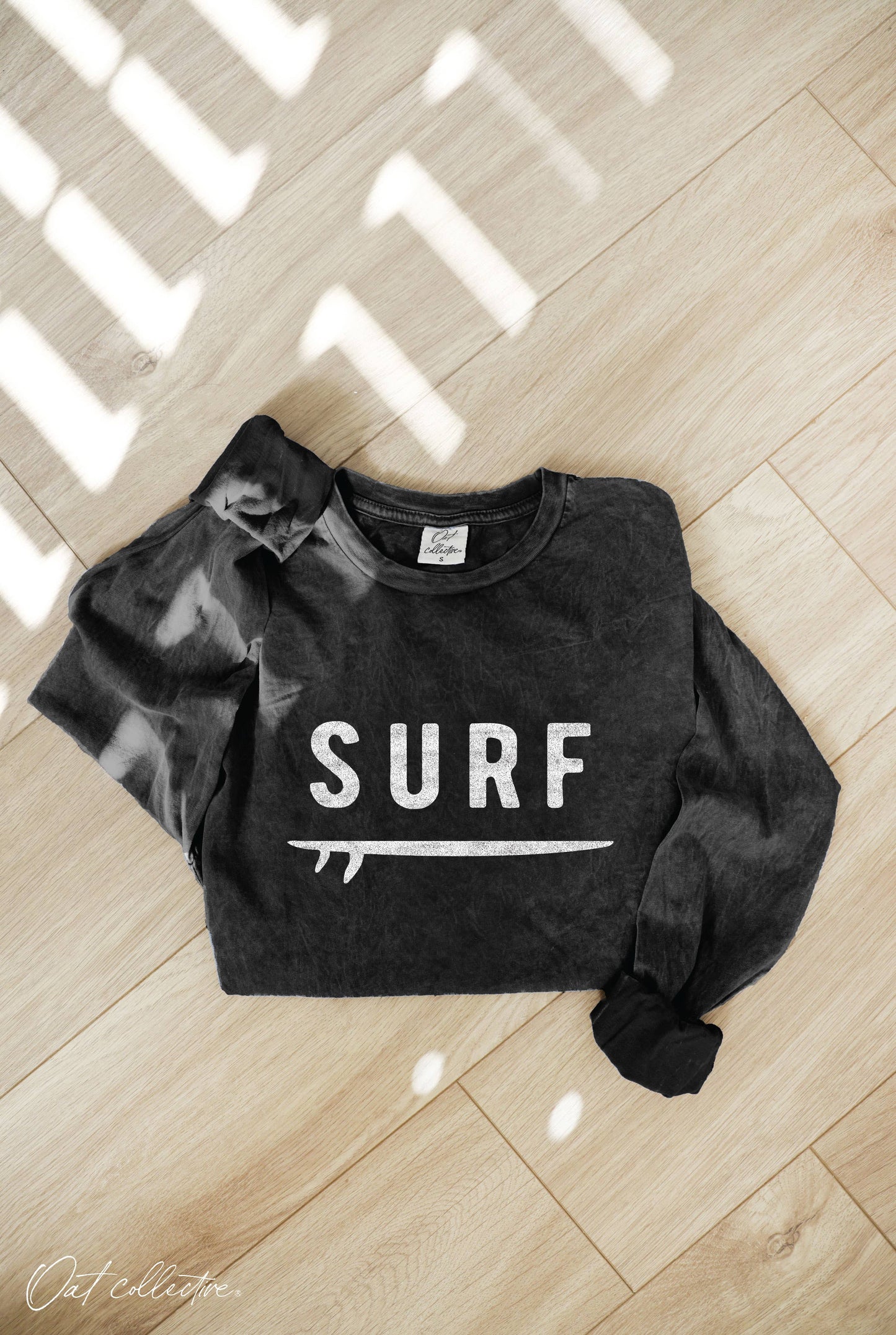 SURF Mineral Washed Long Sleeve Graphic