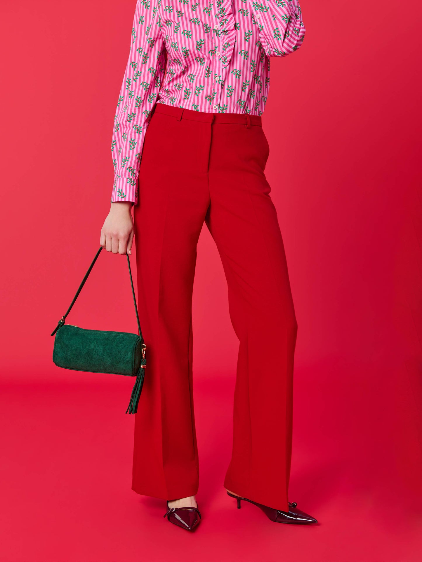 KYLIE BARREL SHOULDER BAG