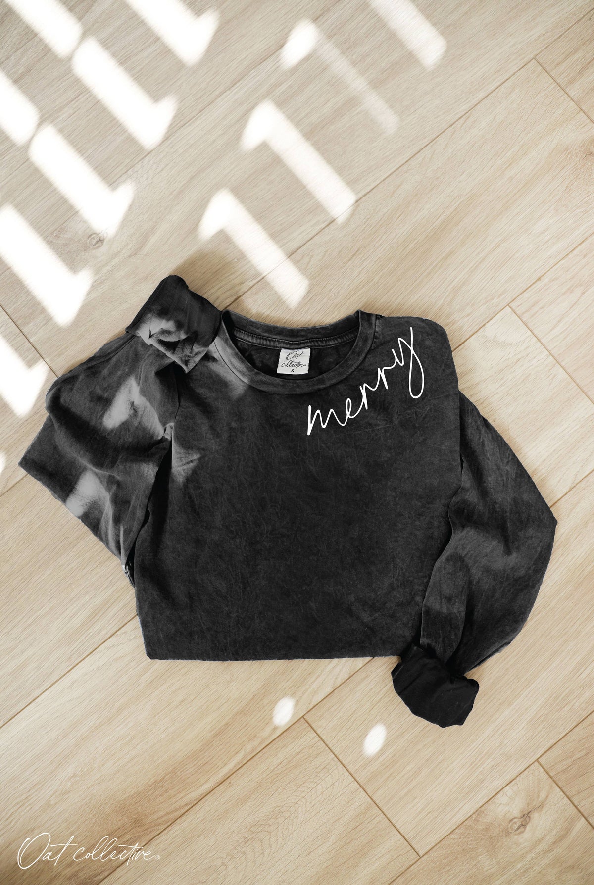 MERRY   Mineral Washed Long Sleeve Graphic