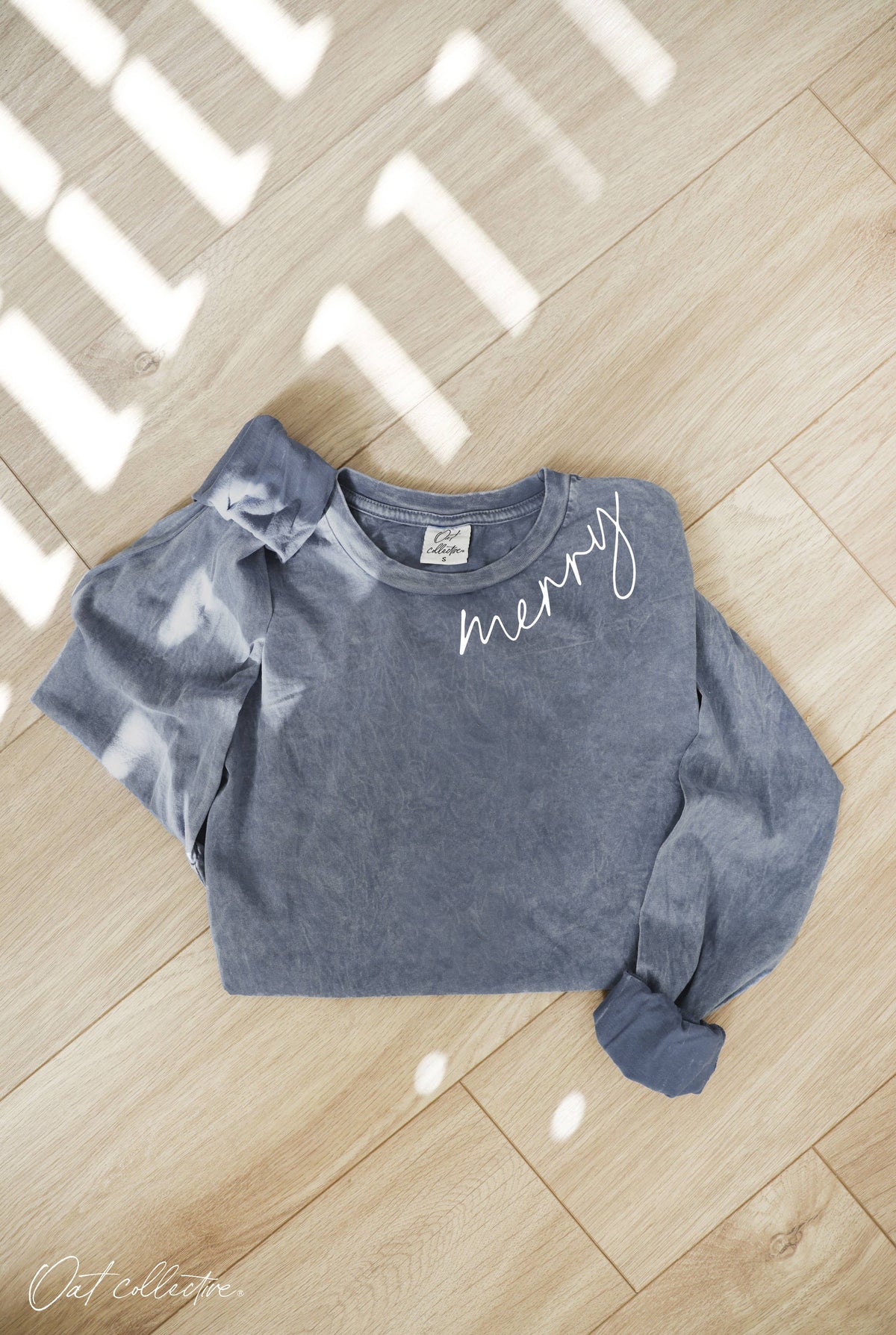 MERRY   Mineral Washed Long Sleeve Graphic