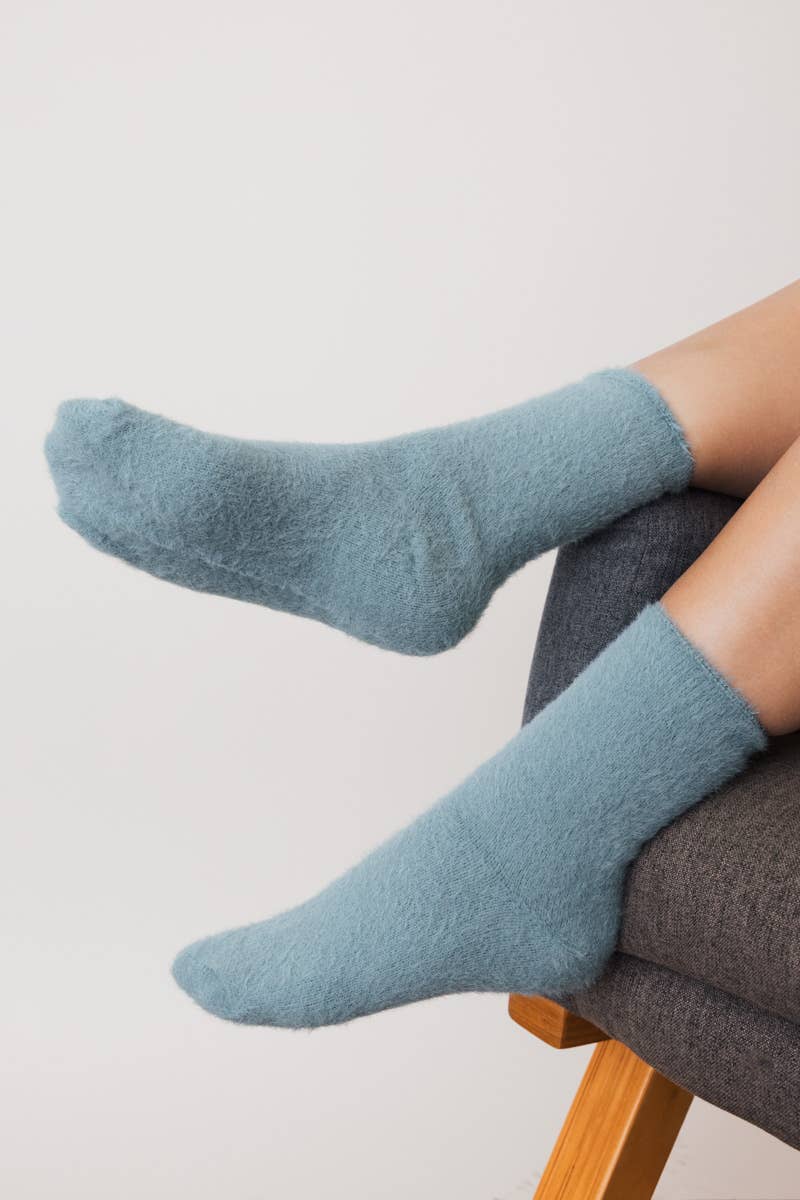 Fall & Winter Fuzzy Crew Socks – Ideal for Christmas Gifting