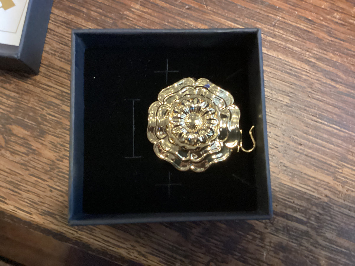 Daisy Pendant Slide