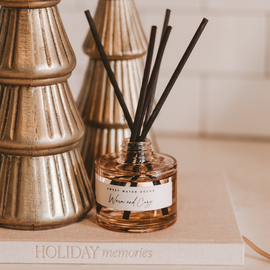 *NEW* Warm and Cozy Reed Diffuser - Christmas Decor & Gifts