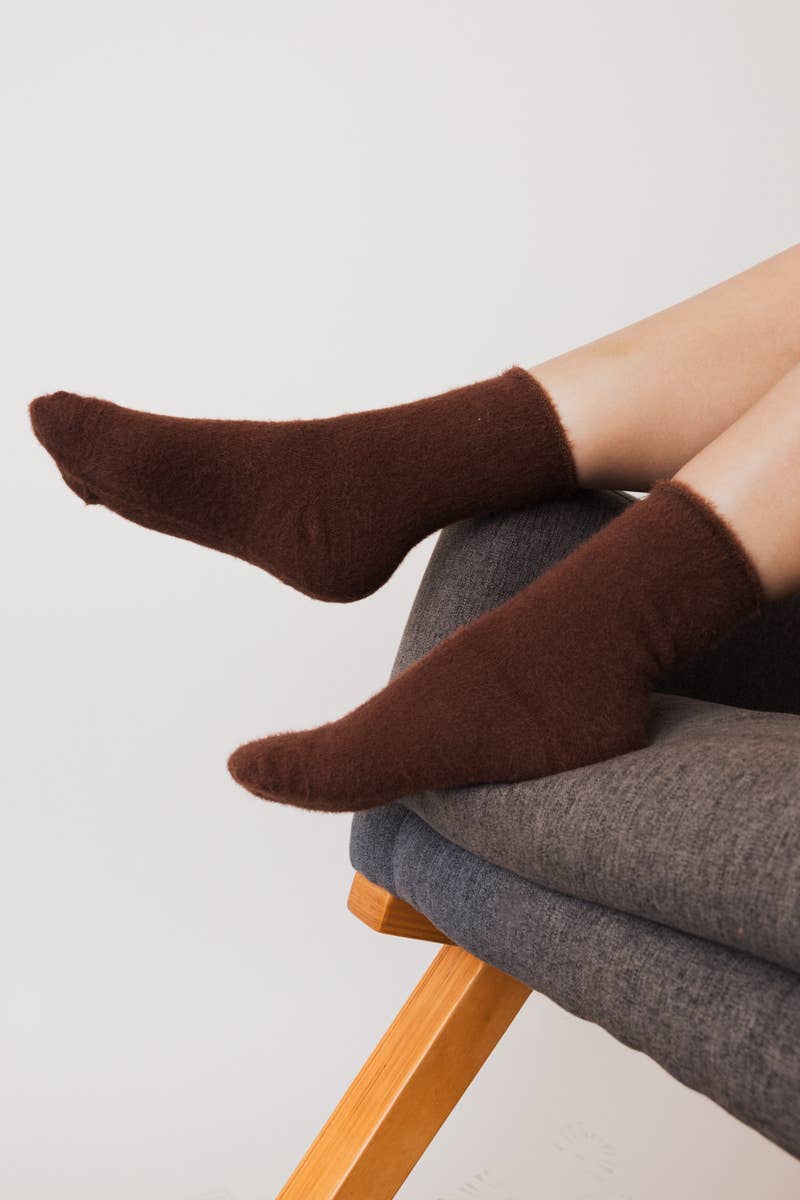 Fall & Winter Fuzzy Crew Socks – Ideal for Christmas Gifting