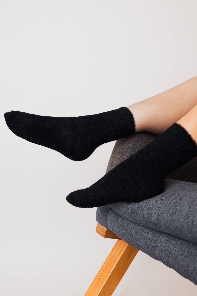 Fall & Winter Fuzzy Crew Socks – Ideal for Christmas Gifting