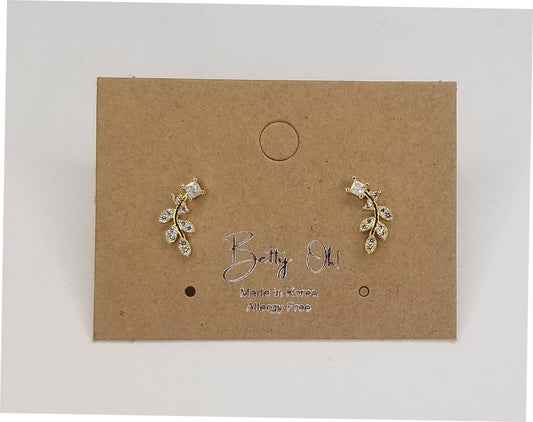 Delicate Flower Leaf Pattern Post Earring