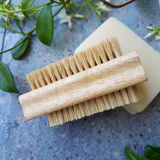 Ethical Global - Nail Brush - Natural Tampico