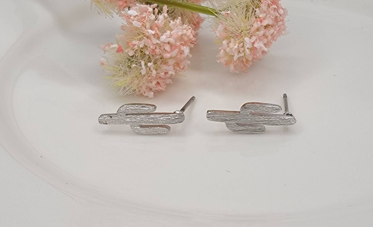 CACTUS STUD EARRINGS.