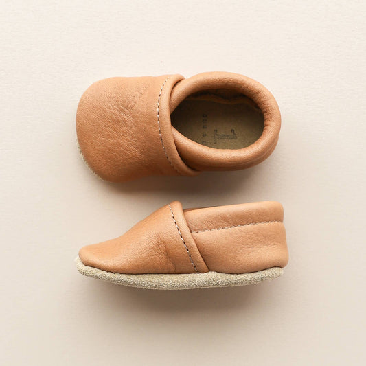 Gender Neutral Baby Shoes in Caramel | Slip-on Moccs