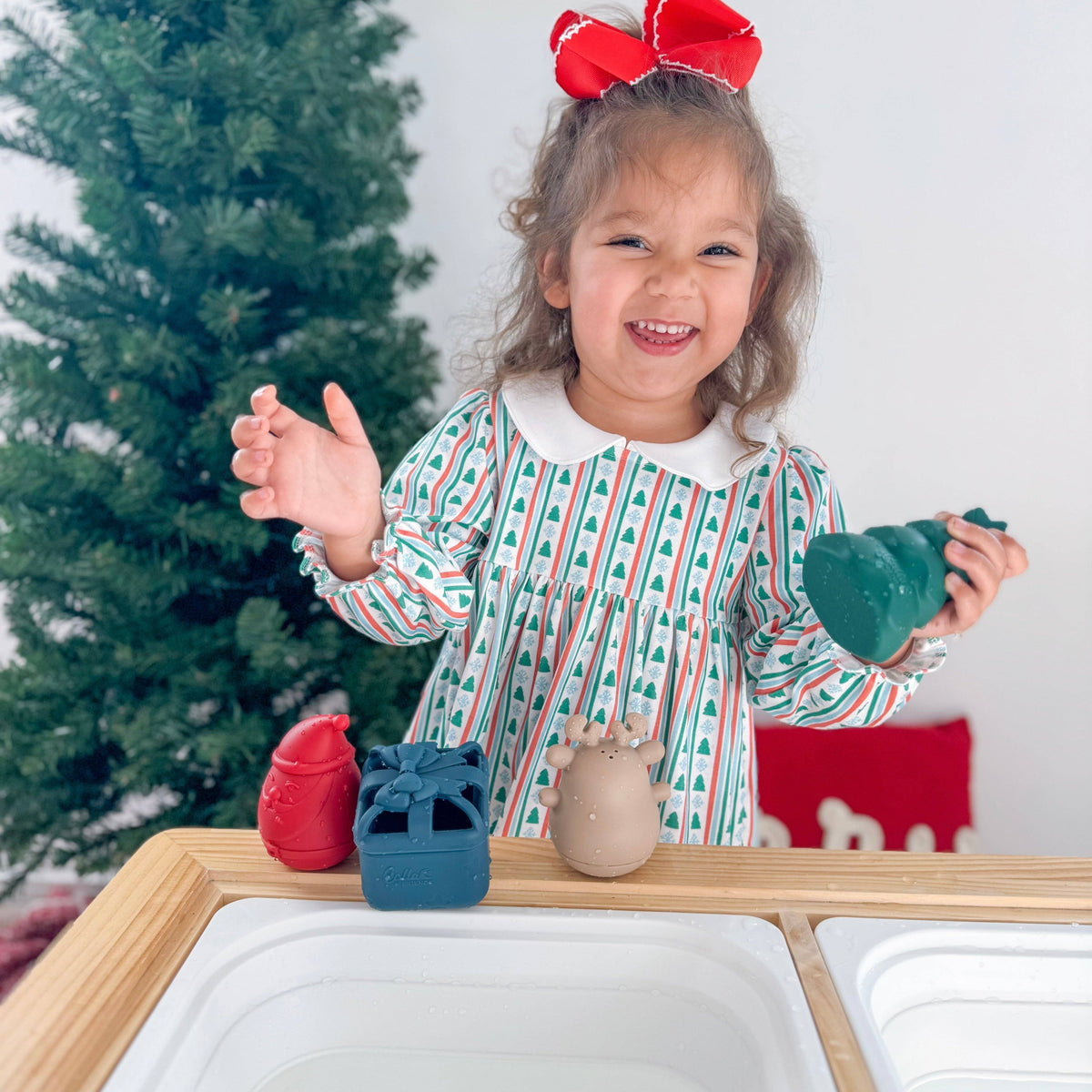 Holly Jolly Bath Toys