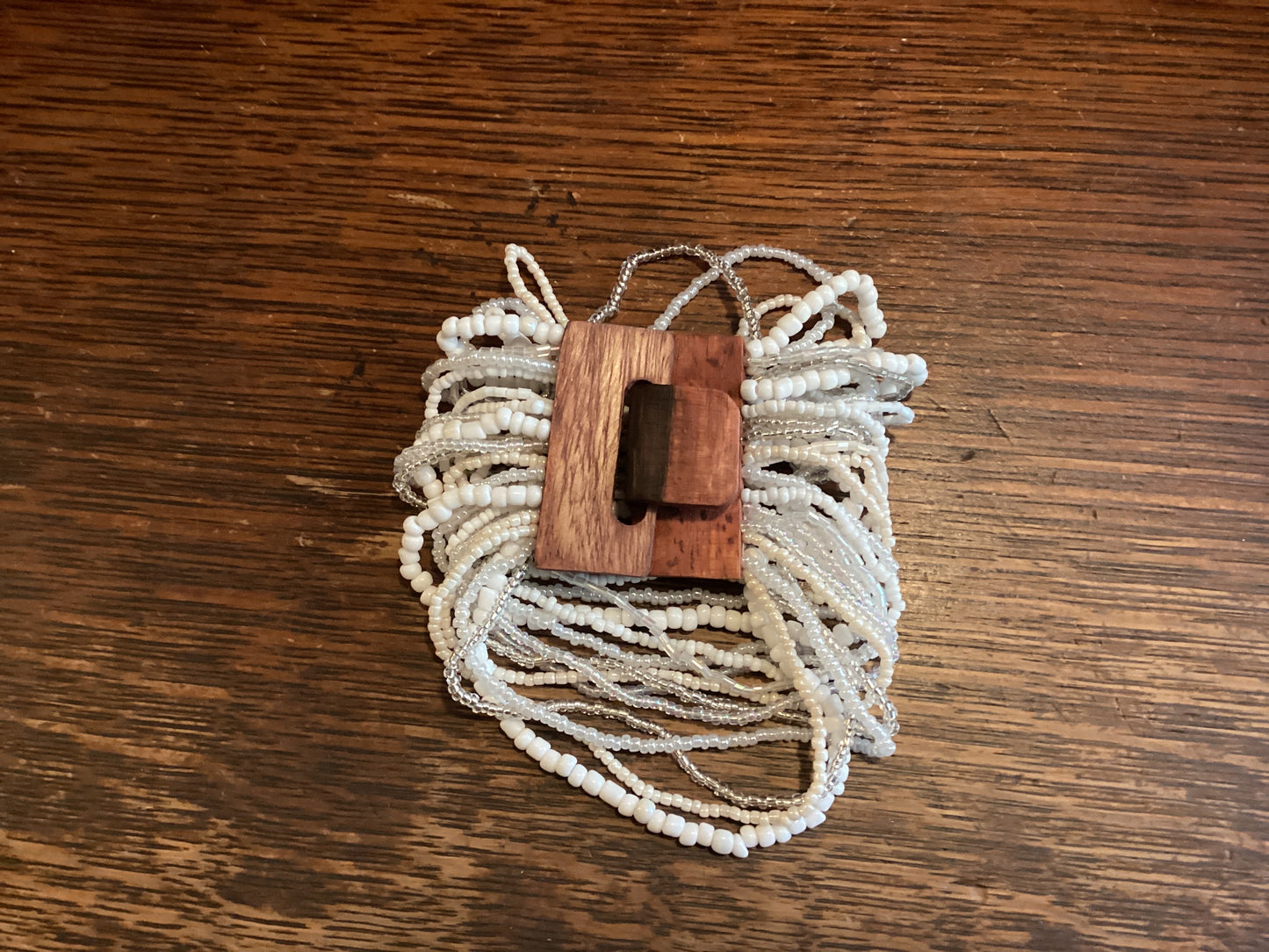 Wood Clasp Cluster Bracelet | Silver & White