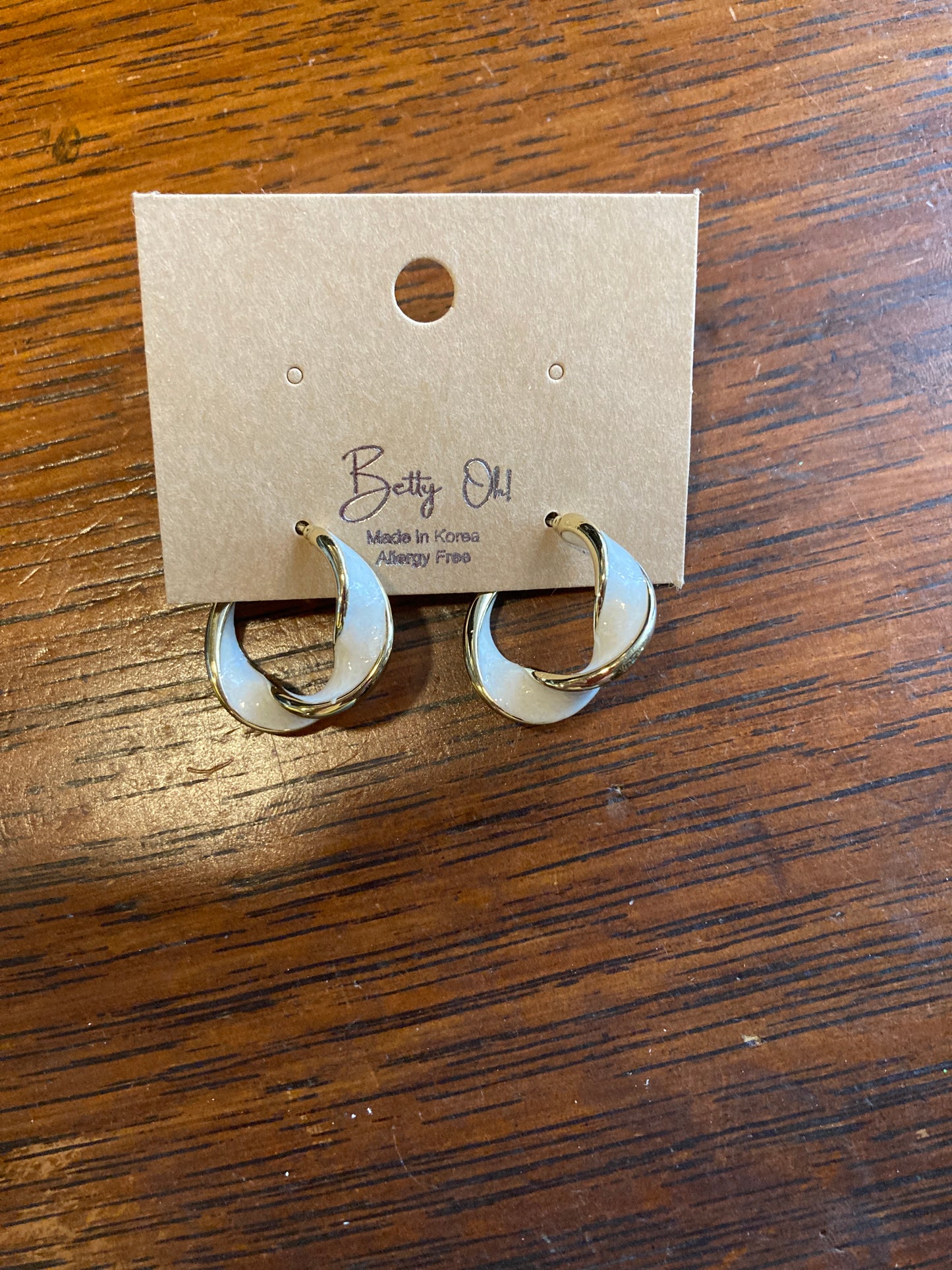 Gold + White Twist Hoop | Allergy Free
