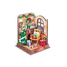 DIY Miniature House:  Christmas Fireplace