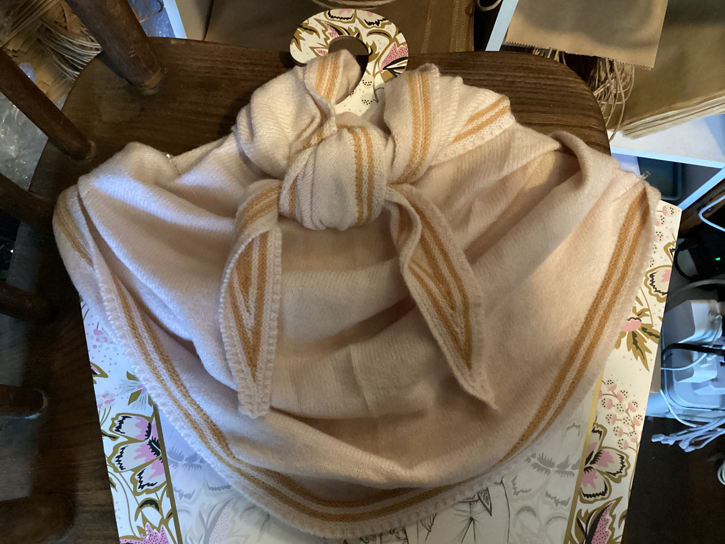 Cashmere Bandana - Cream & Camel