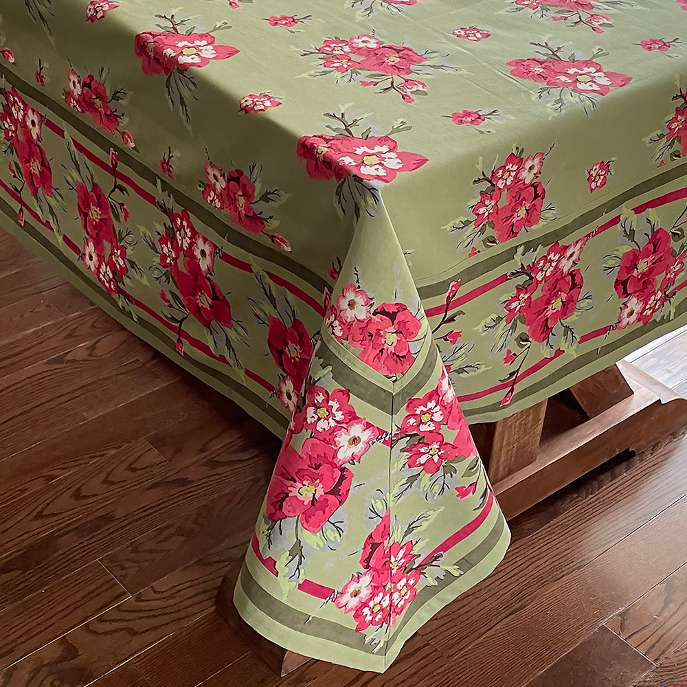 Laurel Green Table Cloth | 2 Sizes