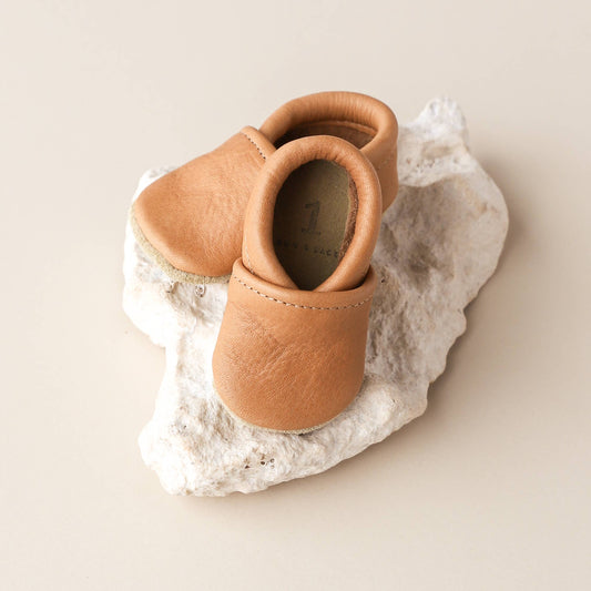 Gender Neutral Baby Shoes in Caramel | Slip-on Moccs