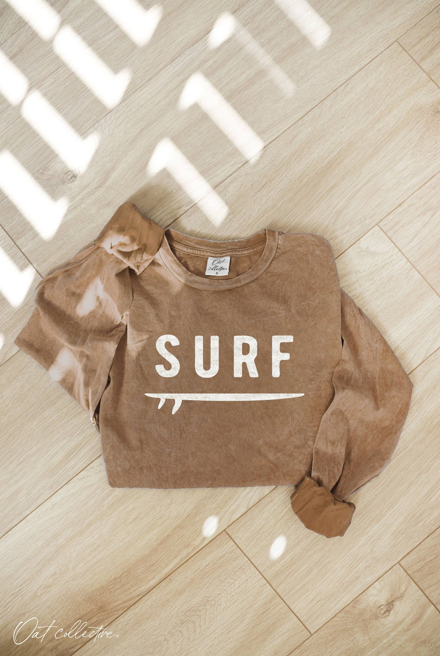 SURF Mineral Washed Long Sleeve Graphic