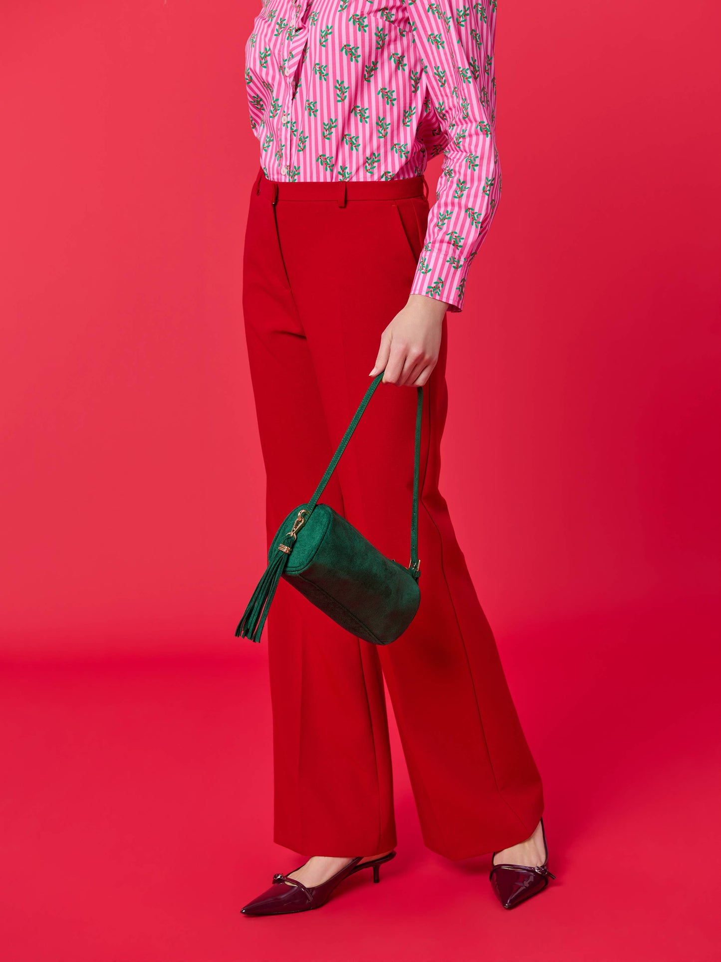 KYLIE BARREL SHOULDER BAG