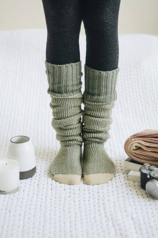 Open Work Two-Tone Lounge Socks: Mint