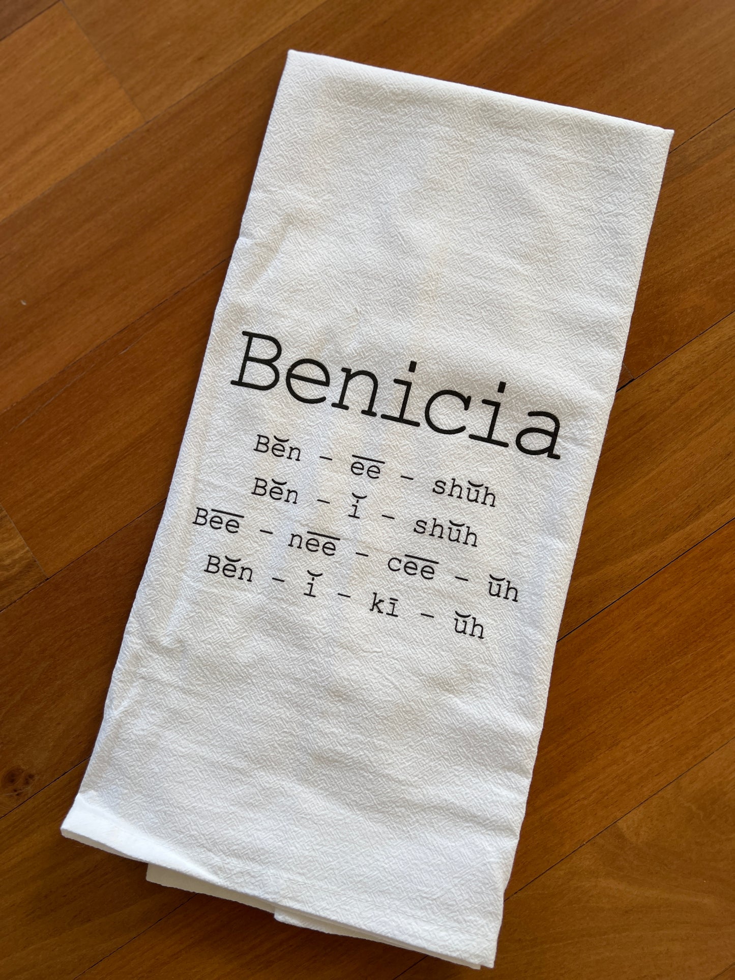 How to Pronounce B-E-N-I-C-I-A | Tea Towel